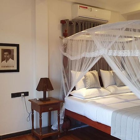 Hotel Margaret House Mirissa Esterno foto
