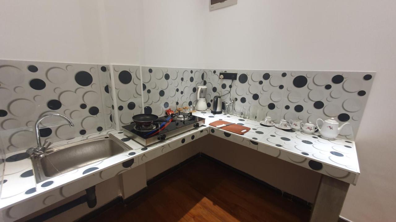 Hotel Margaret House Mirissa Esterno foto