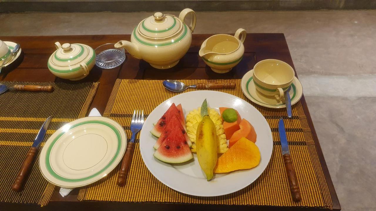 Hotel Margaret House Mirissa Esterno foto