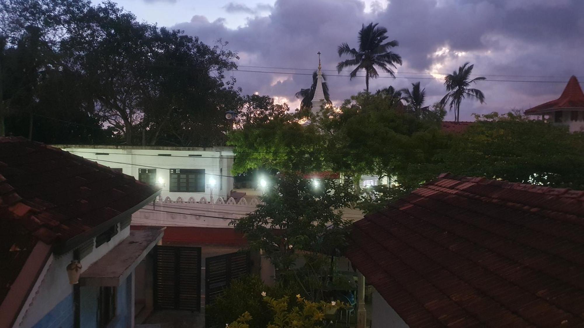 Hotel Margaret House Mirissa Esterno foto